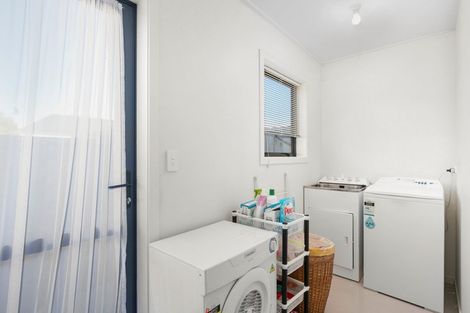 Photo of property in 137b Macandrew Road, South Dunedin, Dunedin, 9012