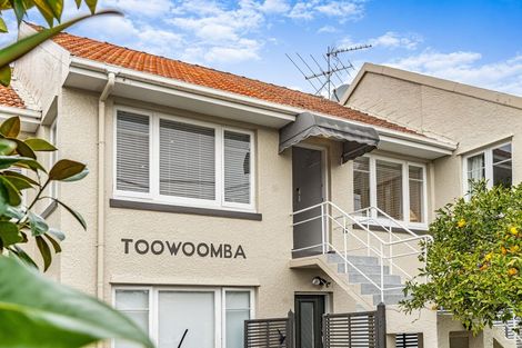 Photo of property in 2/33 Saint Georges Bay Road, Parnell, Auckland, 1052