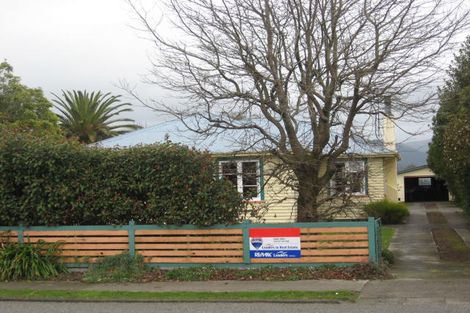 Photo of property in 408 High Street South, Carterton, 5713