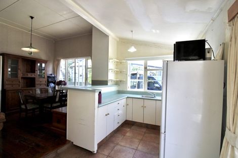 Photo of property in 30 Whites Line West, Woburn, Lower Hutt, 5010