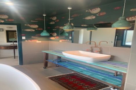 Photo of property in 327 Clifton Road, Te Awanga, 4102