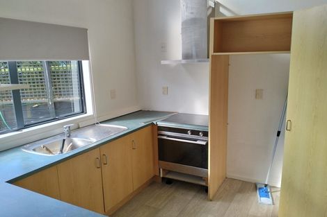 Photo of property in 35 Esther Place, Red Beach, 0932