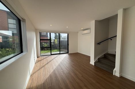 Photo of property in 3 Pataka Way, Mount Roskill, Auckland, 1041