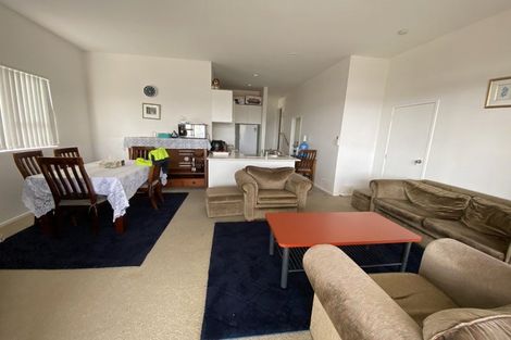 Photo of property in 85 Wade River Road, Stanmore Bay, Whangaparaoa, 0932