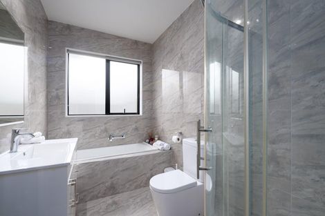 Photo of property in 15 Huahua Crescent, Papakura, 2110