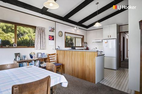 Photo of property in 4 Coolock Crescent, Waverley, Dunedin, 9013