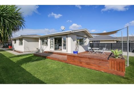 Photo of property in 100 Bridge Street, New Brighton, Christchurch, 8061