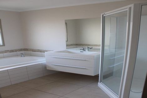 Photo of property in 7 Trauzer Place, Flagstaff, Hamilton, 3210