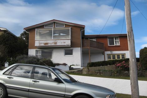 Photo of property in 2/10 Calypso Place, Rothesay Bay, Auckland, 0630