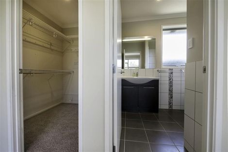 Photo of property in 4 Akaroa Road, Poraiti, Napier, 4112