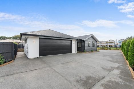 Photo of property in 28 Pistacia Place, Hornby, Christchurch, 8025