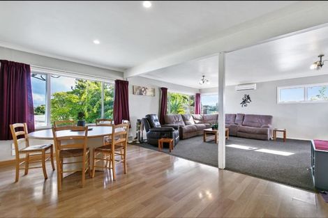 Photo of property in 10 Wharf Road, Te Atatu Peninsula, Auckland, 0610