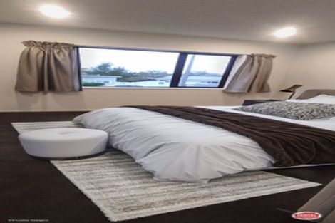 Photo of property in 3/47 Awaroa Road, Sunnyvale, Auckland, 0612