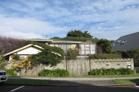 Photo of property in 20 Garden Road, Raumati Beach, Paraparaumu, 5032