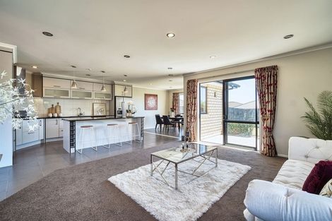 Photo of property in 8 Vosper Close, Leamington, Cambridge, 3432