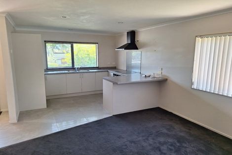 Photo of property in 8 Pyramid Place, Glen Eden, Auckland, 0602