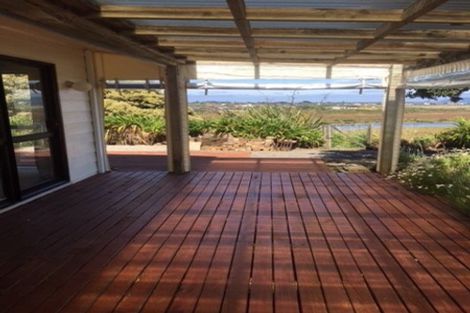 Photo of property in 170 Weggery Drive, Waikanae Beach, Waikanae, 5036