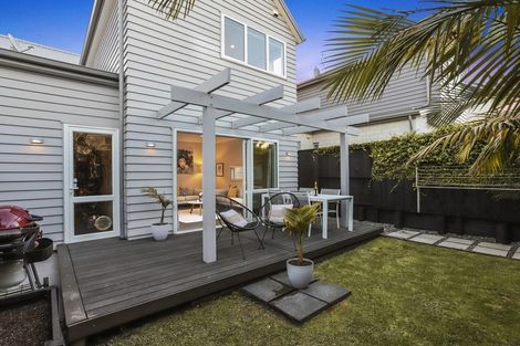 Photo of property in 28 Kanuka Road, Hobsonville, Auckland, 0616