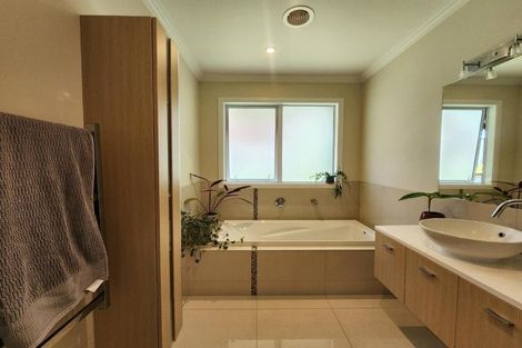 Photo of property in 479b Carrington Road, Hurworth, New Plymouth, 4371