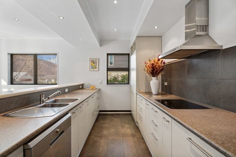 Photo of property in 6 Helms Court, Arrowtown, 9302