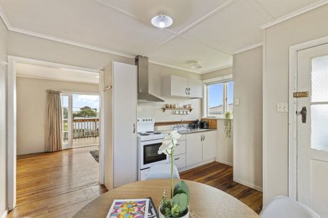 Photo of property in 2 Watene Crescent, Waitara, 4320