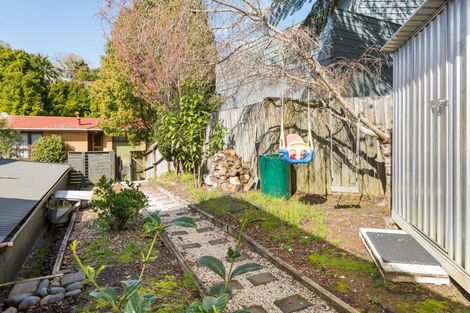 Photo of property in 1/62 Stapleford Crescent, Browns Bay, Auckland, 0630