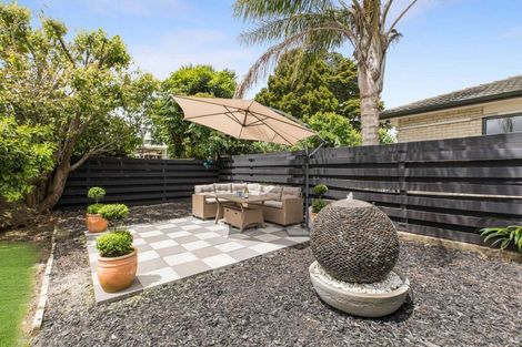 Photo of property in 328 Great South Road, Opaheke, Papakura, 2113