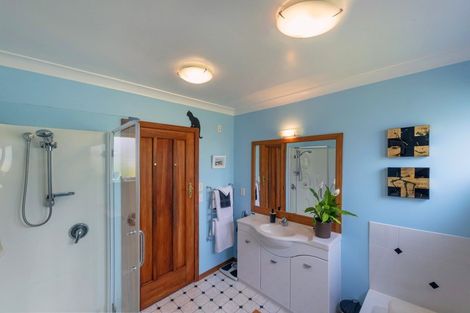 Photo of property in 100 Messines Road, Karori, Wellington, 6012