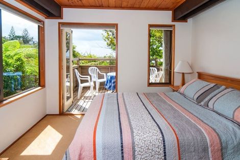 Photo of property in 81 Woodlands Crescent, Browns Bay, Auckland, 0630