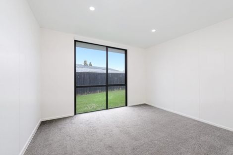 Photo of property in 2/16 Cameron Place, Ranui, Auckland, 0612