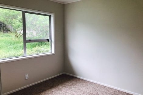 Photo of property in 43 Cedar Heights Avenue, Massey, Auckland, 0614