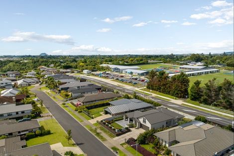 Photo of property in 43 Benmore Crescent, Pyes Pa, Tauranga, 3112