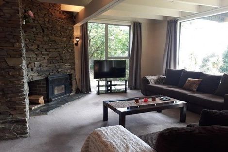 Photo of property in 16 Mckerrow Place, Sunshine Bay, Queenstown, 9300