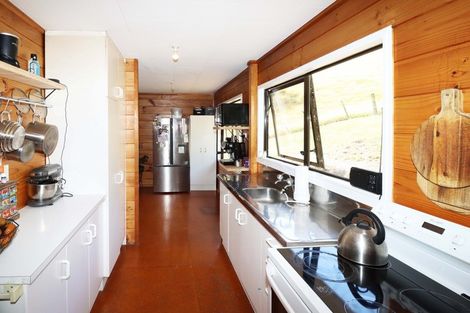 Photo of property in 811 Te Whiti Road, Te Whiti, Masterton, 5884