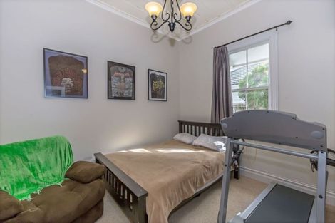 Photo of property in 27 Tramway Road, Beach Haven, Auckland, 0626