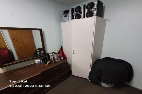 Photo of property in 14a Sunhaven Drive, Newlands, Wellington, 6037