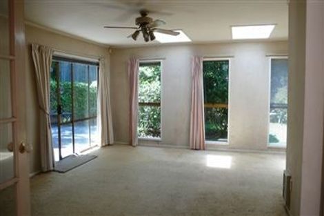 Photo of property in 41 Mappin Place, Chatswood, Auckland, 0626