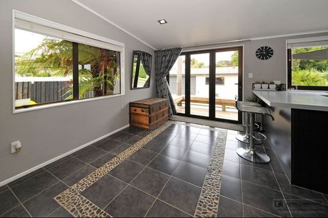 Photo of property in 34 Taihiki Road, Clarks Beach, 2122