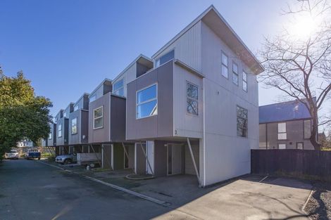 Photo of property in 1/3 Grove Road, Addington, Christchurch, 8024