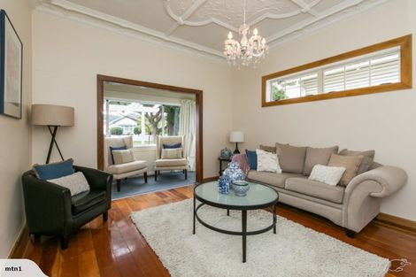 Photo of property in 7 Winifred Street, Napier South, Napier, 4110