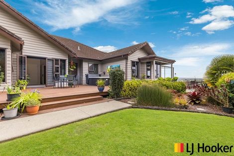 Photo of property in 39 Harry Dreadon Road, Opaheke, Papakura, 2584