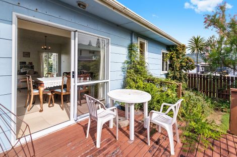 Photo of property in 27 Dillon Street, Waihi Beach, 3611