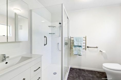 Photo of property in 1/2 Angell Street, Johnsonville, Wellington, 6037