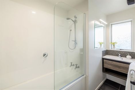 Photo of property in 4/4a Hayton Road, Hornby, Christchurch, 8042