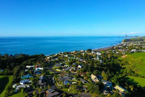 Photo of property in 5 Kaitake Place, Oakura, 4314