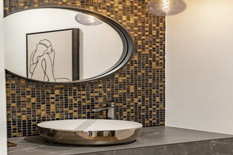 Photo of property in 21 Oscar Road, Greenhithe, Auckland, 0632