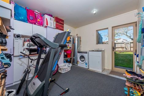 Photo of property in 29 Marinich Drive South, Ranui, Auckland, 0612