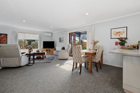 Photo of property in Cotswold Court, 1/8 Cheyne Road, Pyes Pa, Tauranga, 3112