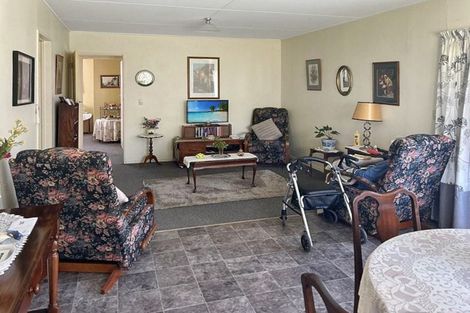 Photo of property in 18 Baillie Crescent, Carterton, 5713