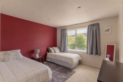 Photo of property in 10 Glen Place, Parklands, Christchurch, 8083